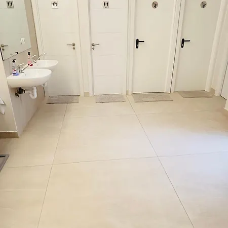 Hostel Oasis-2